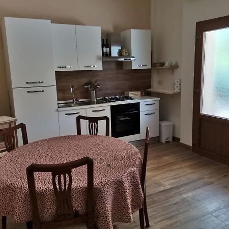 Al Centesimo Chilometro - Ristoro Del Pellegrino Hostel Монтефиасконе Екстериор снимка